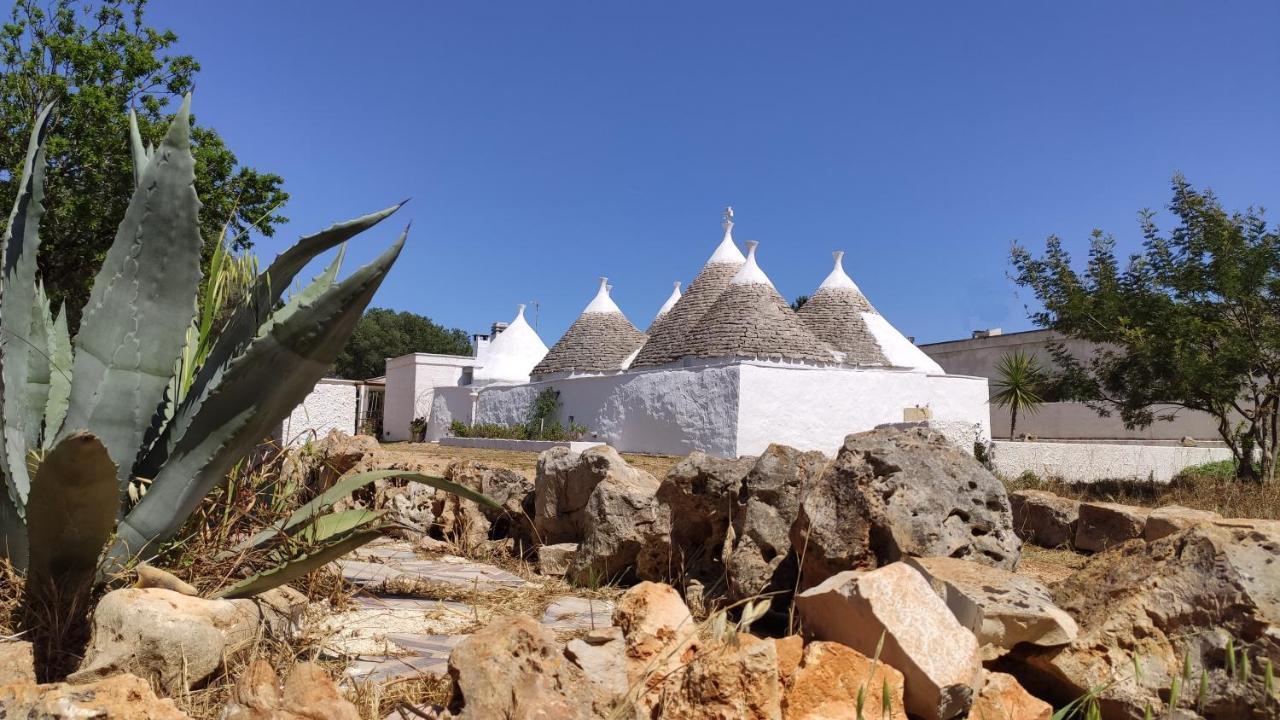 Вилла I Trulli D'A Ross Челье-Мессапика Экстерьер фото