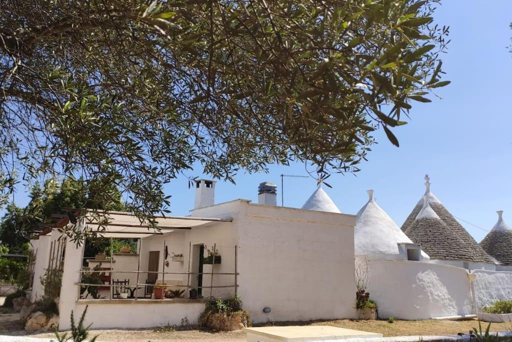 Вилла I Trulli D'A Ross Челье-Мессапика Экстерьер фото